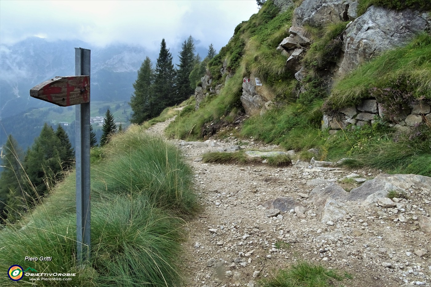 85 Rientro nel sent. 101 chiudendo l'anello 'Valegino-Arete'.JPG